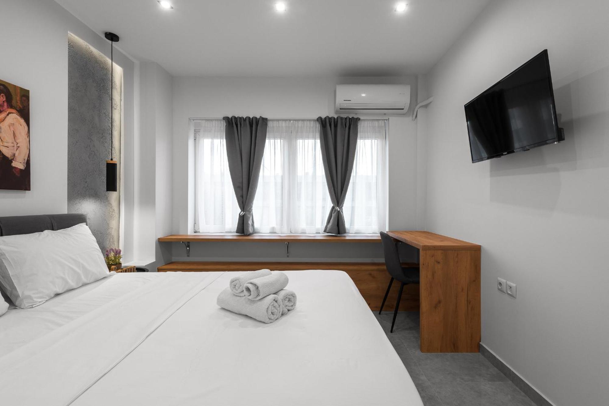 Wood N White, Nilie Hospitality Mgmt Apartment Thessaloniki Exterior photo